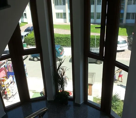 Hotel Golden Lion 2*